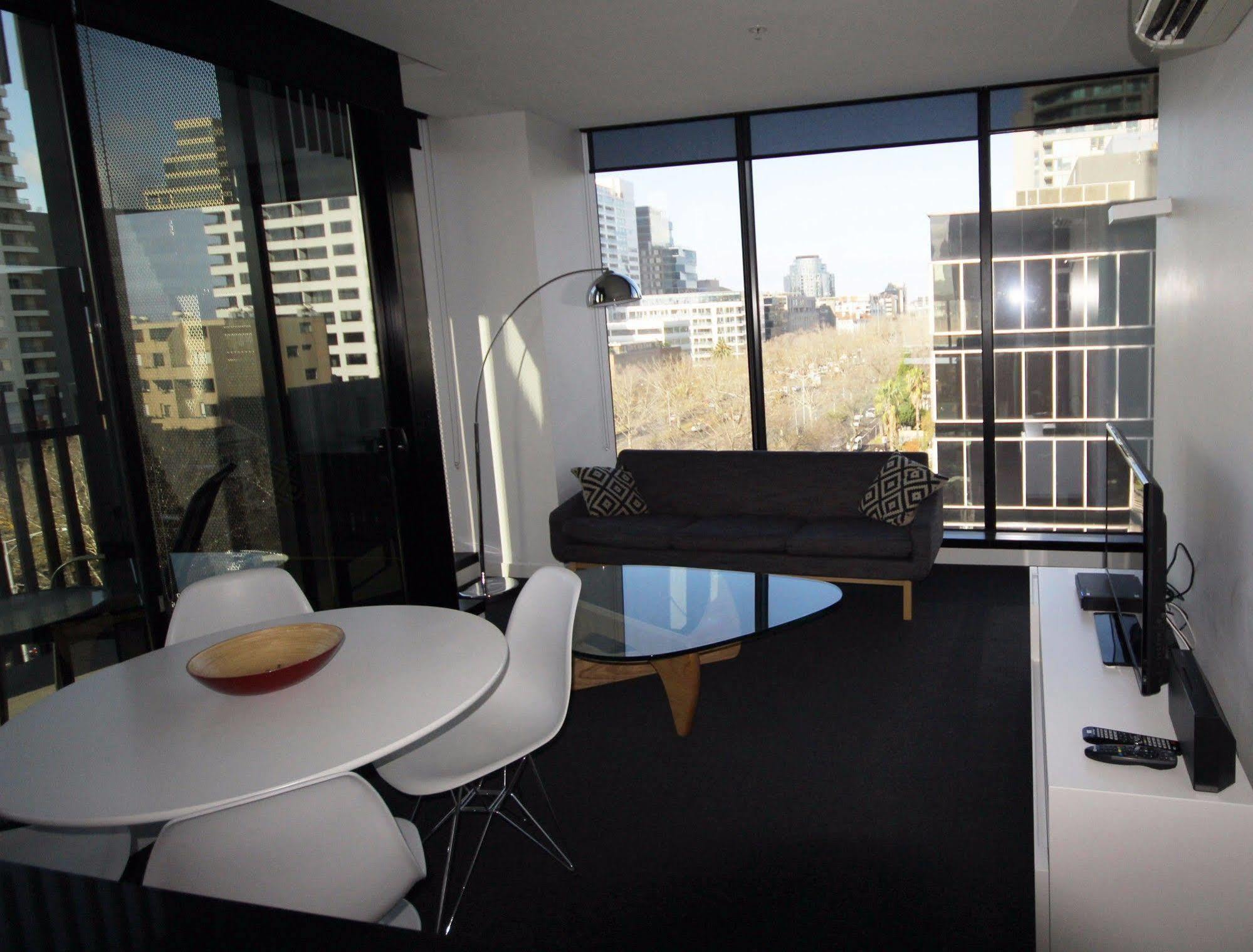Wyndel Apartments - St Kilda Views Melbourne Exterior foto